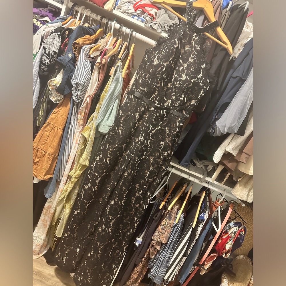 Size 6(Size Tag Is Missing) Wore One Time For A W… - image 1